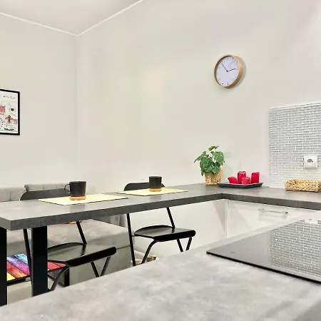 Garden Gates By Q4apartments